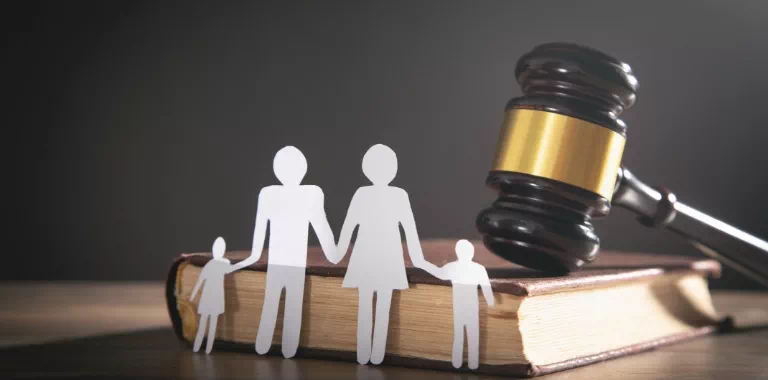 Młot na&nbsp;książce